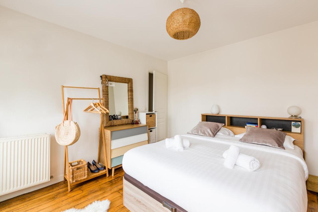 Veeve - Rooftop Views By The Canal Saint-martin Apartment Paris