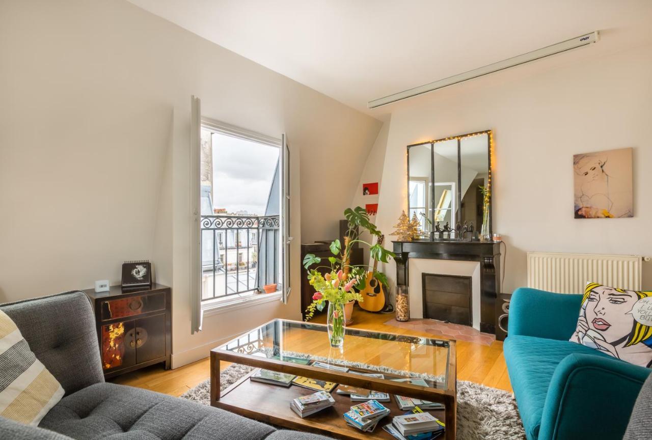 Veeve - Rooftop Views By The Canal Saint-martin Apartment Paris